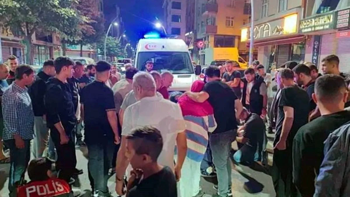 Ehliyetsiz motosiklet sürücüsü dehşet saçtı: 2’si polis 4 kişi yaralandı