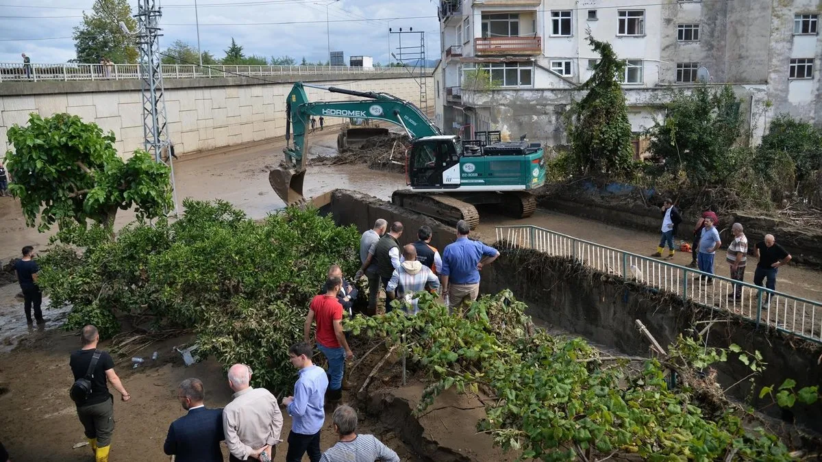 Trabzon’daki taşkın ve heyelanlarda 208 milyon lirayı aşkın zarar tespit edildi