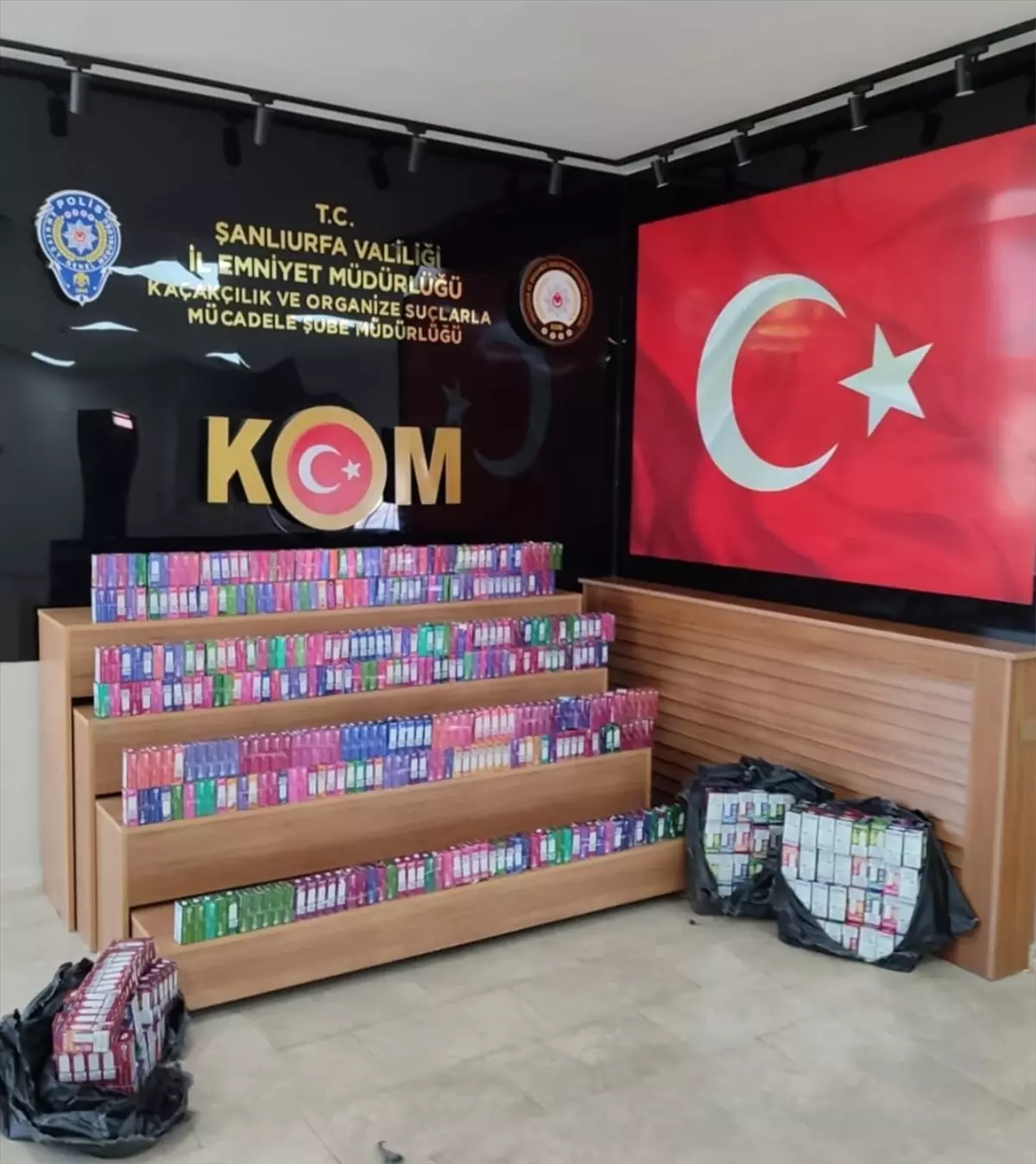 Şanlıurfa’da Gümrük Kaçağı Elektronik Sigara Operasyonu