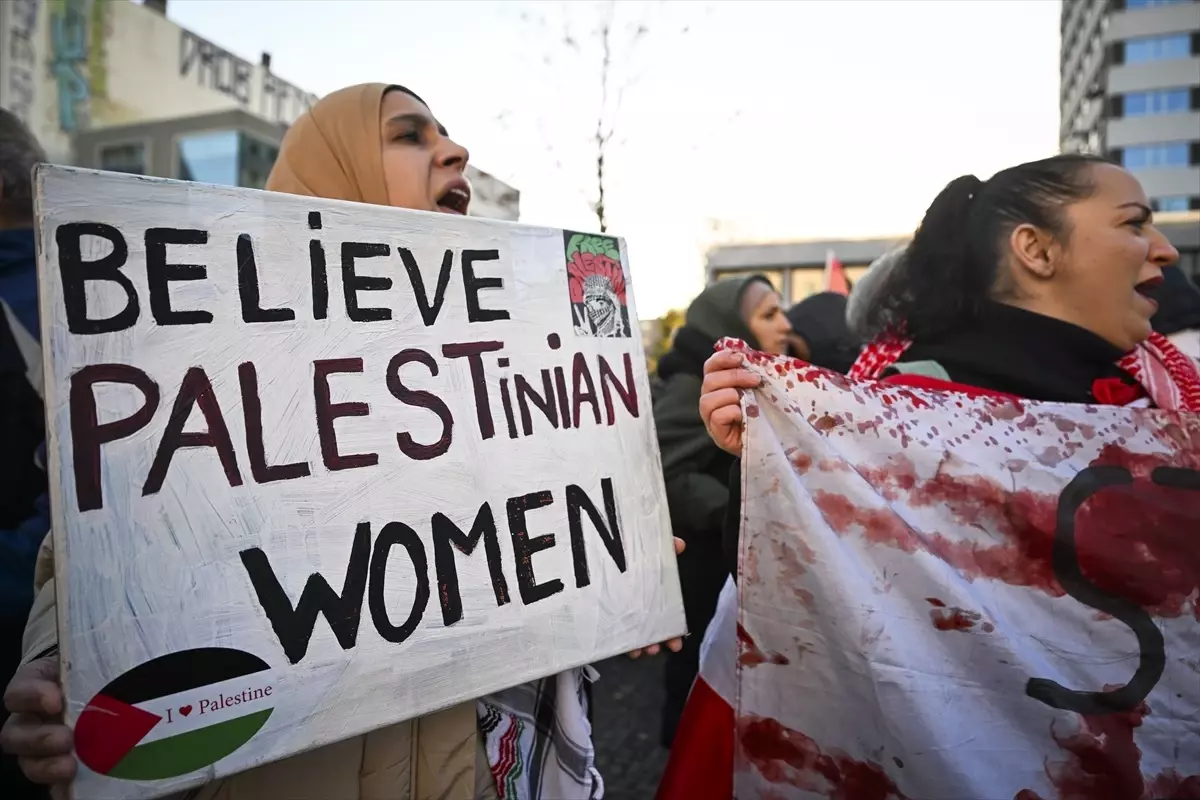 Berlin’de Gazze ve Lübnan İçin Protesto