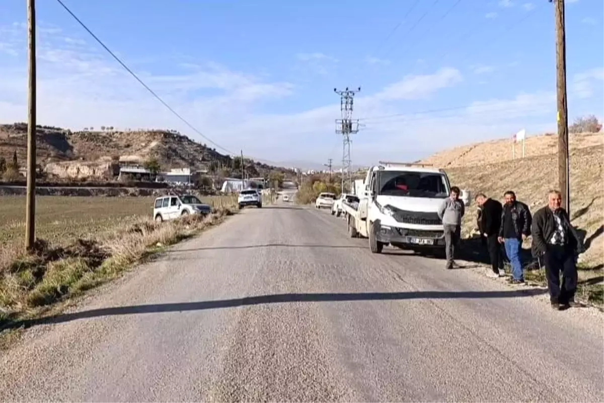 Adıyaman’da Hafif Ticari Araç Kaza Yaptı