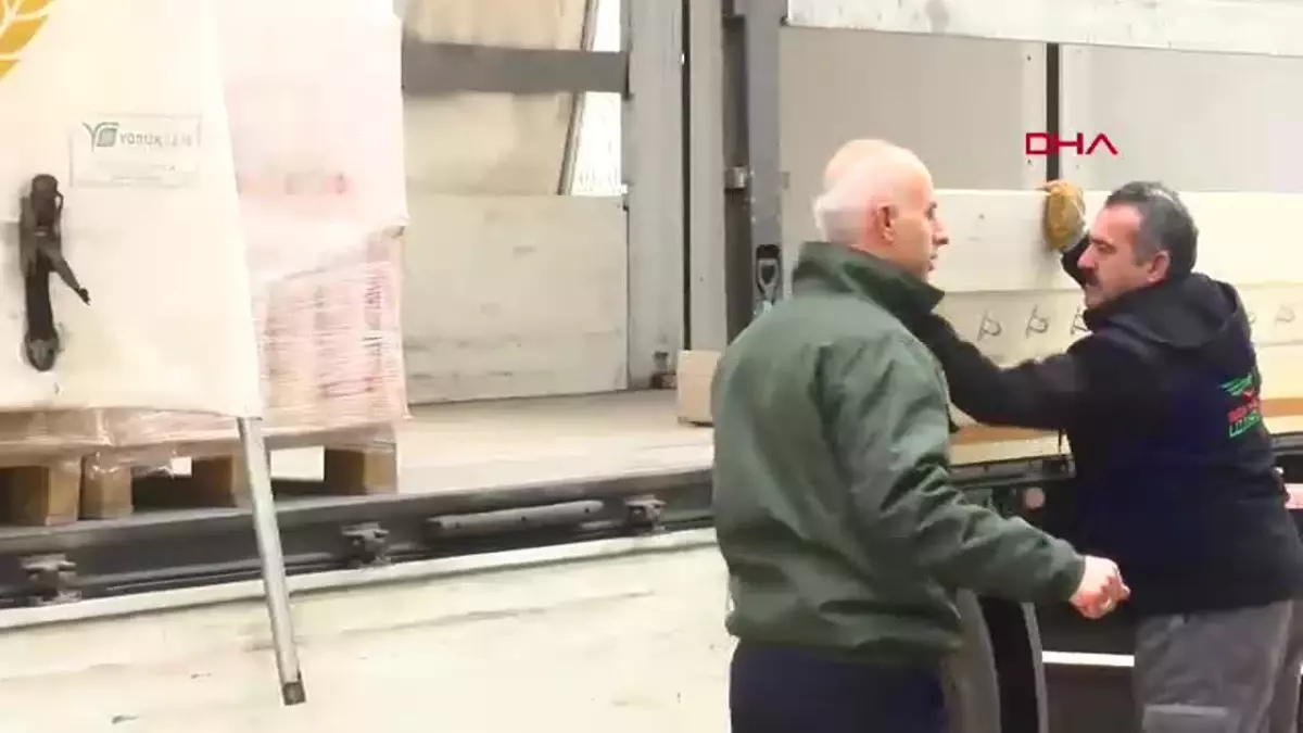 Türkiye’den Suriye’ye 75 bin yardım kolisi