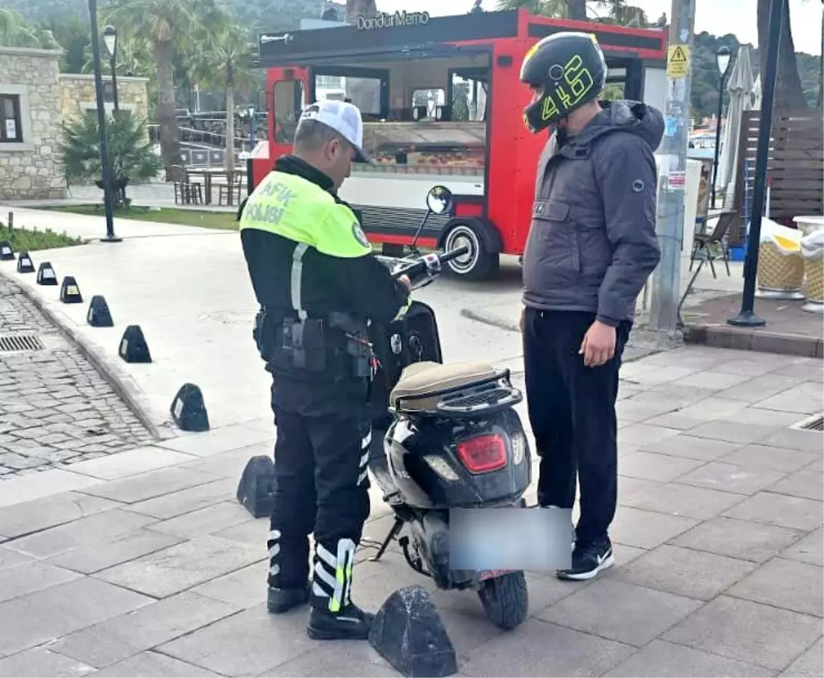 Çeşme’de 34 Motosiklet Sürücüsüne Ceza