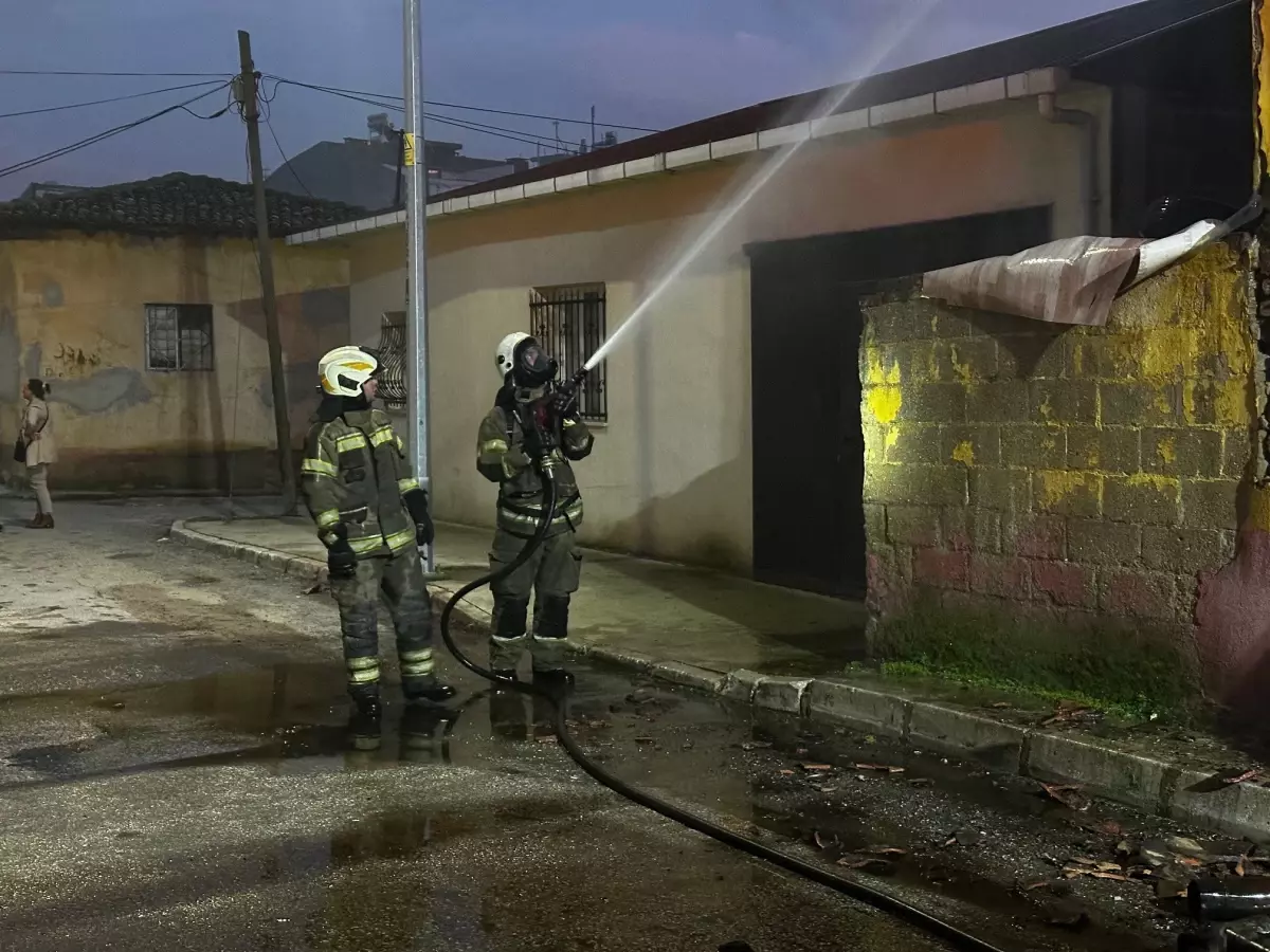 Ödemiş’te Yangın: 6 Çocuk Mahsur Kalıp Kurtarıldı
