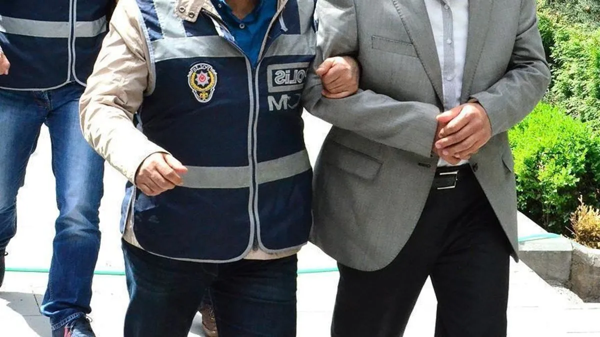SON DAKİKA | FETÖ’ye Kıskaç operasyonu: 71 şüpheli yakalandı