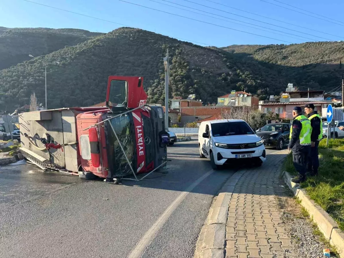 Aydın’da İtfaiye Aracının Devrilmesi Sonucu 3 Personel Hafif Yaralandı