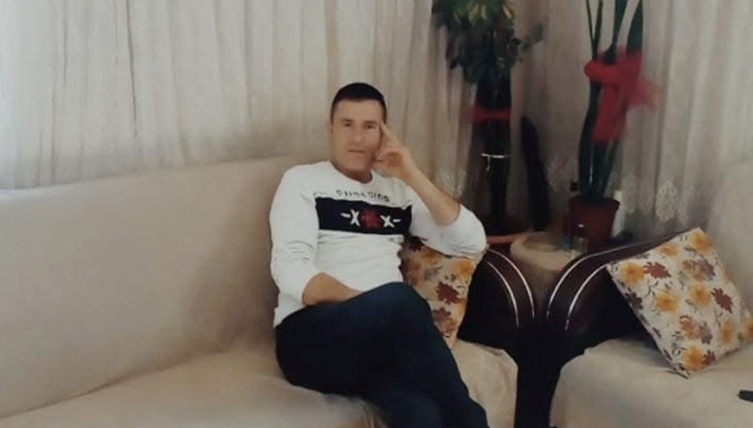 Kendini mehdi ilan etti, din düşmanı diye babasını öldürdü