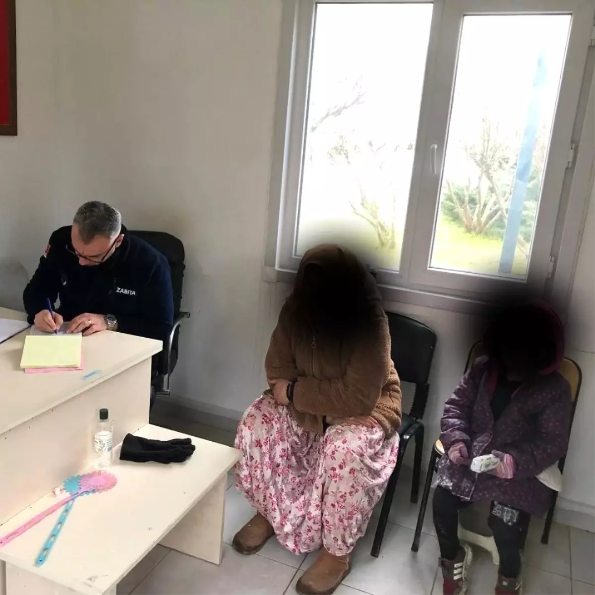 Sinop’ta Dilencilik Yapan Şahıslar Zabıta Tarafından Yakalandı