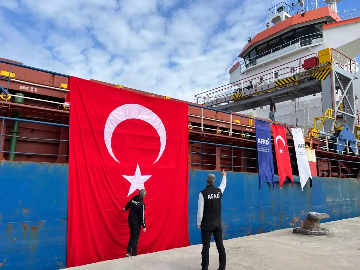 Türkiye’den 15. Gazze İyilik Gemisi Mısır’a Ulaştı