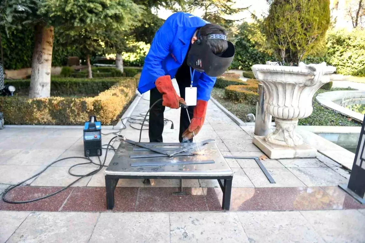 Mavi Yaka Olmadan İnovasyon Mümkün mü? Paneli Ankara’da Düzenlendi